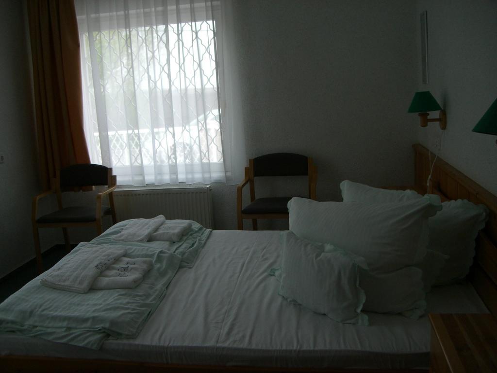Napfuerdo Vendeghaz Hotel Mezőkövesd Eksteriør billede